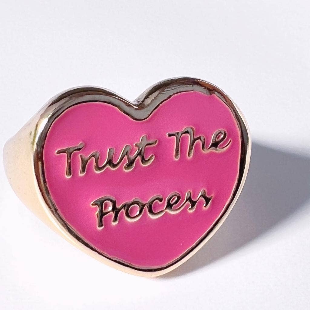 Intention Ring "Trust the Process" in Pink
